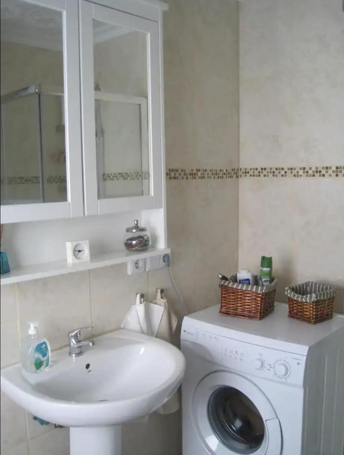 Apartamento, Dos Dormitorios, Tipo Atico Cerca Del Centro 赫雷斯 外观 照片